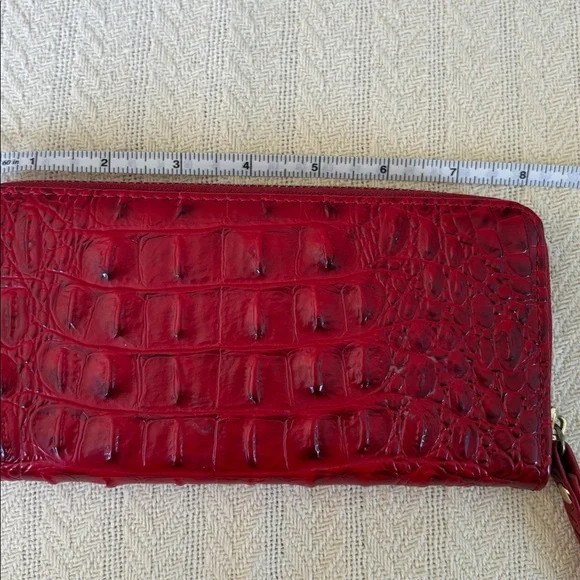 NWOT Red Crocodile Embossed Clutch Wristlet Wallet - Picture 5 of 6